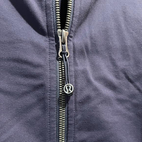 Lululemon Define Zip Up Jacket - Picture 3 of 6